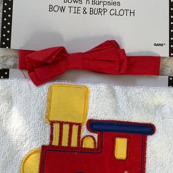 NWT Bow Tie And Burb Cloth Train Set - Picture 2 of 3